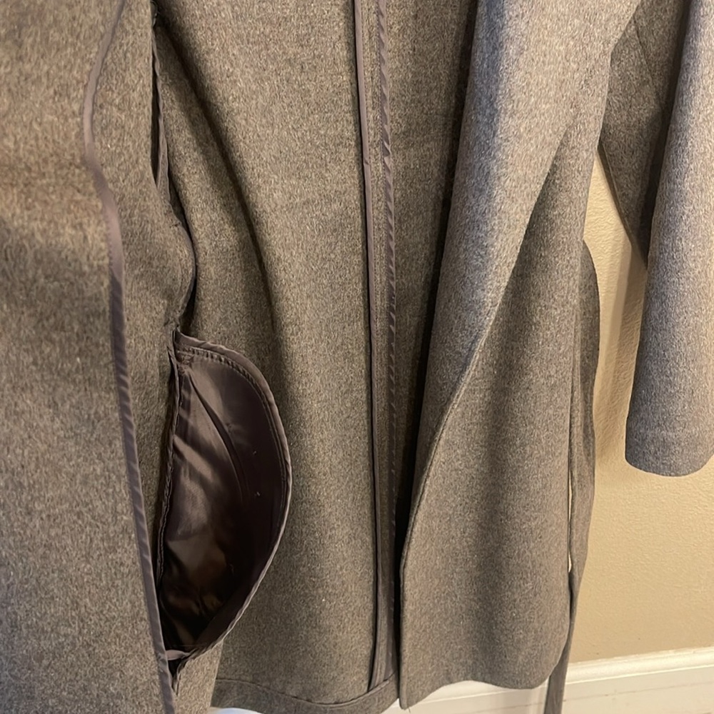 Banana Republic Coat - Picture 7 of 12